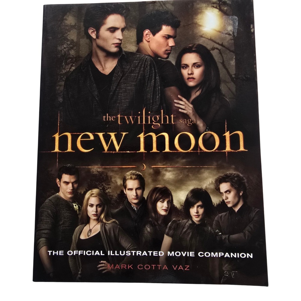 🆕️ The Twilight Saga New Moon The Official Illustrated Movie Companion Book 🆕️